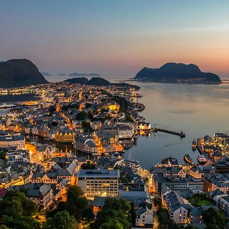 Unik Leilighet I Alesund Sentrum מראה חיצוני תמונה